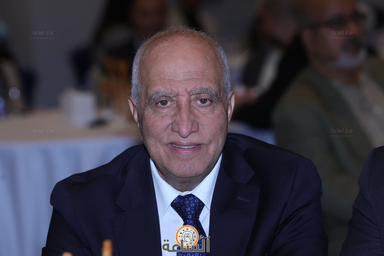 Madar Al-Saa Images 0.15551181368316447