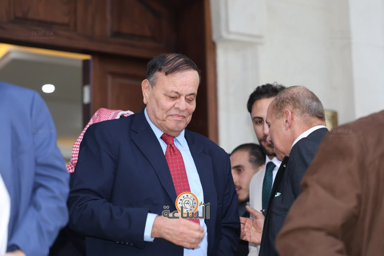 Madar Al-Saa Images 0.3407699679590095