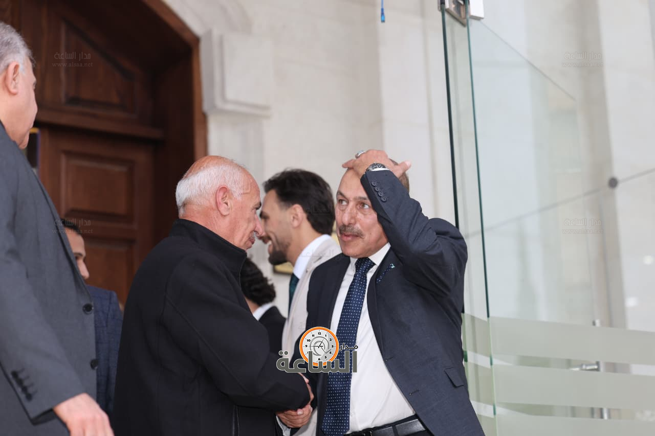 Madar Al-Saa Images 0.8369411996888113