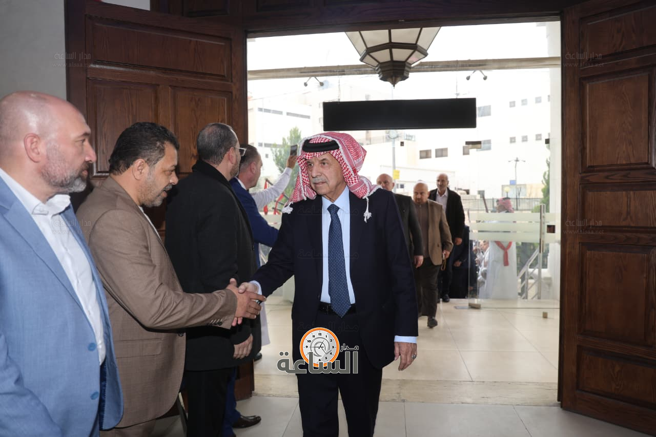 Madar Al-Saa Images 0.49439856913438696