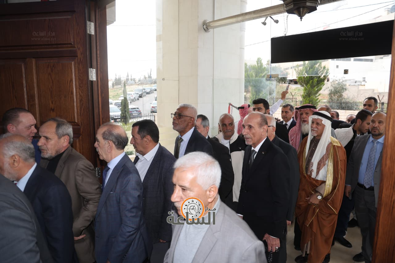 Madar Al-Saa Images 0.5042657034304296