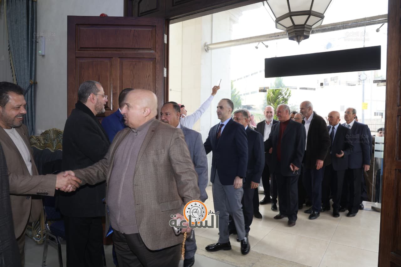 Madar Al-Saa Images 0.6825463857499104