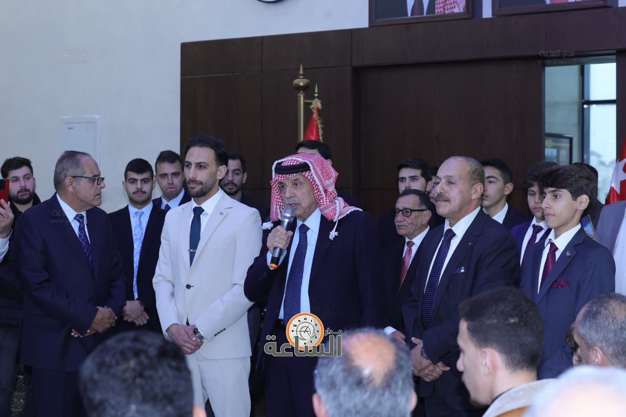 Madar Al-Saa Images 0.6221394730435453