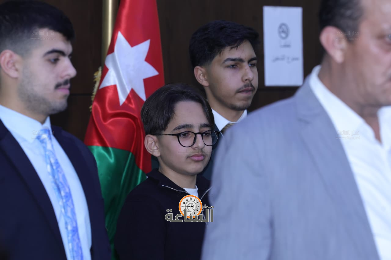 Madar Al-Saa Images 0.0734495773672712