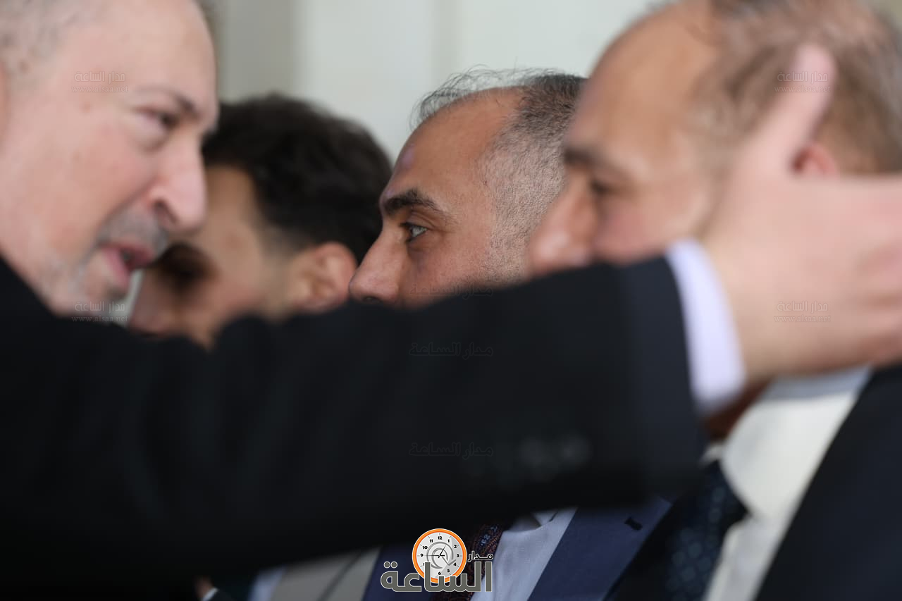 Madar Al-Saa Images 0.6458711672717651