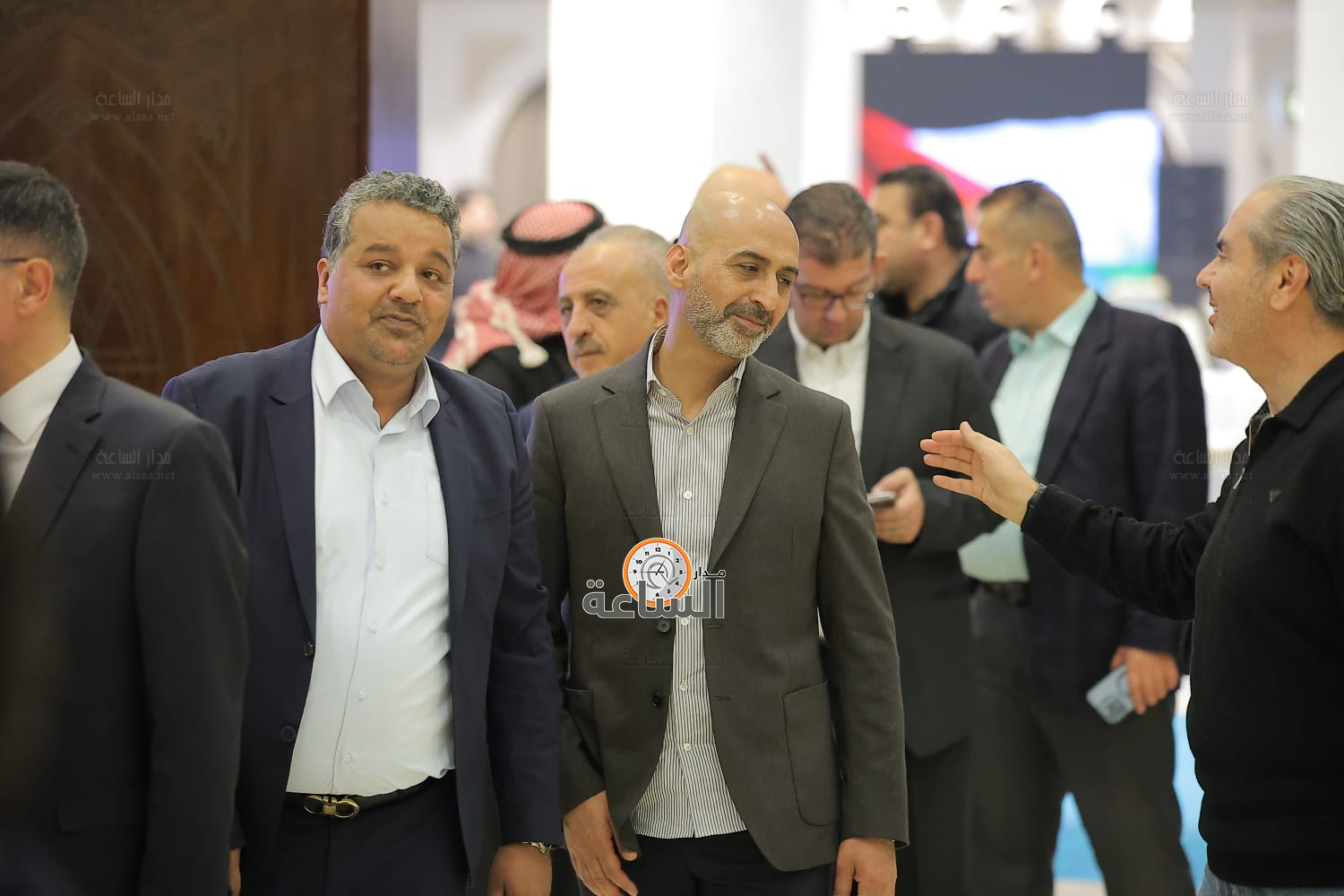 Madar Al-Saa Images 0.42321094636203205