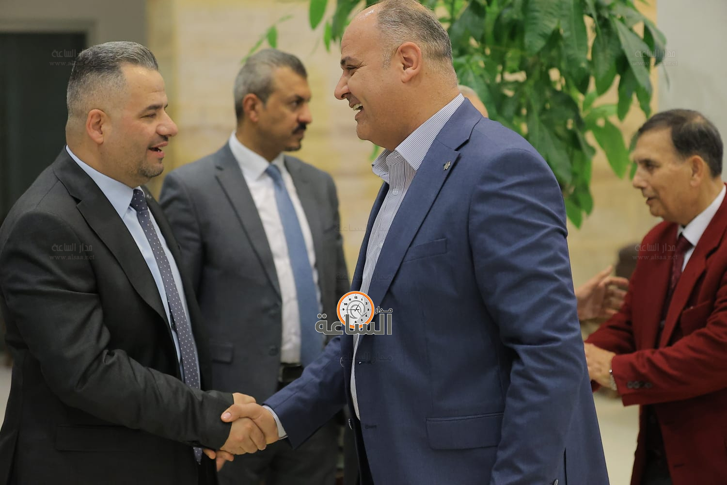 Madar Al-Saa Images 0.990034285971295