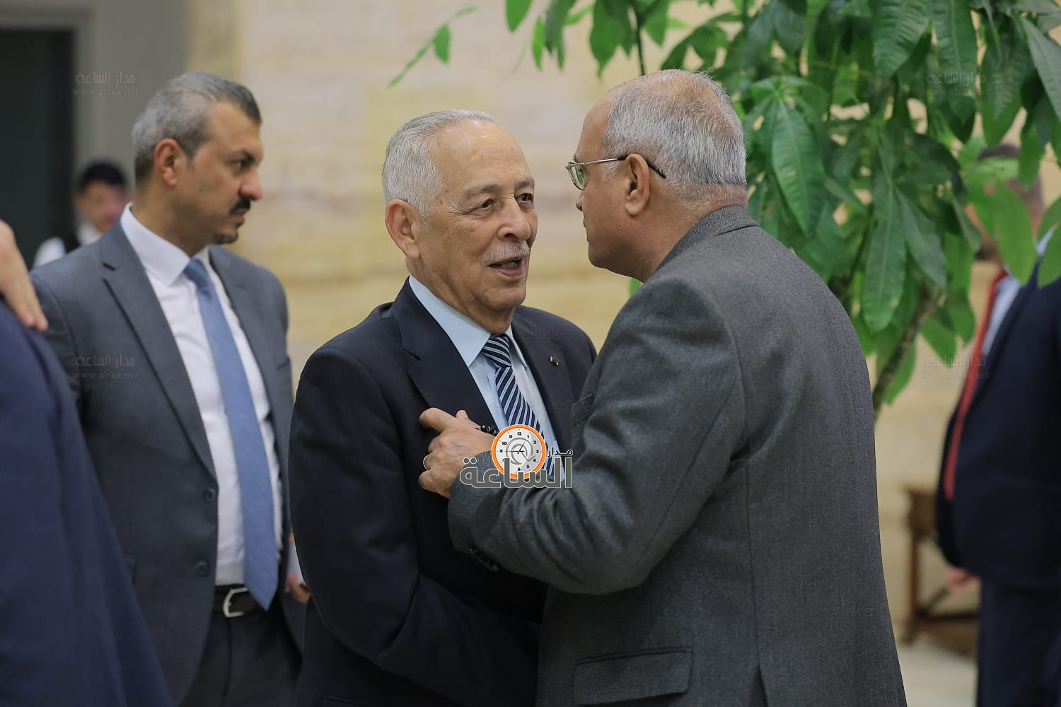 Madar Al-Saa Images 0.8751516718609719