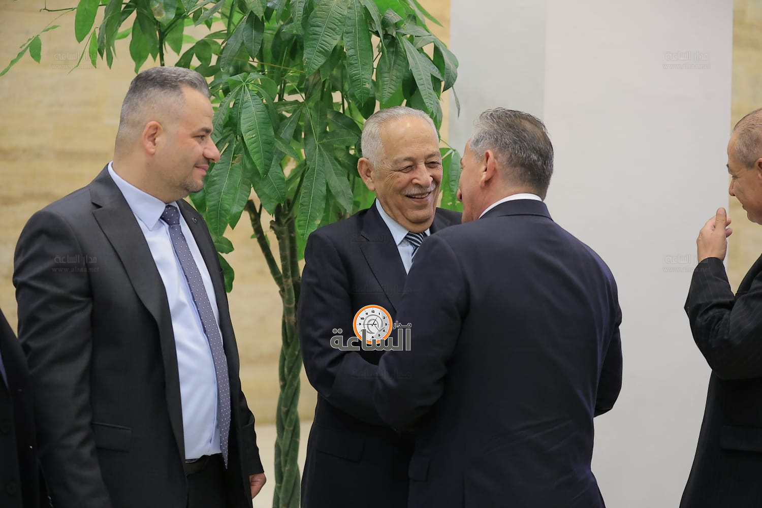 Madar Al-Saa Images 0.11604038150796825