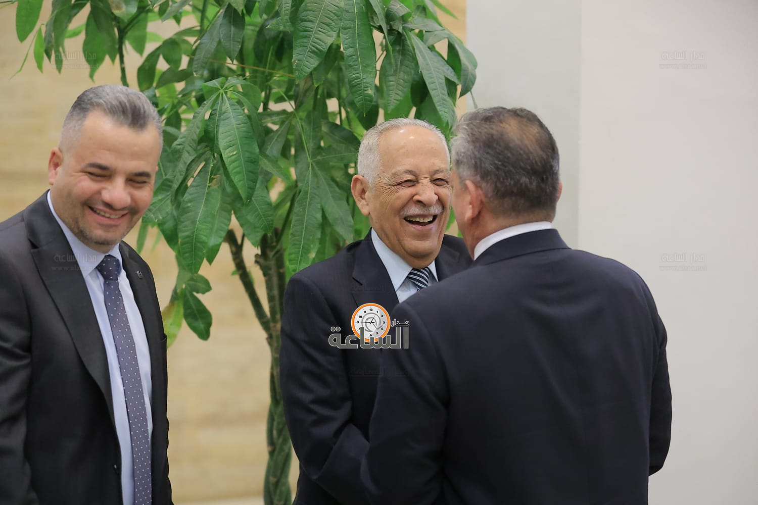 Madar Al-Saa Images 0.42620717502431116