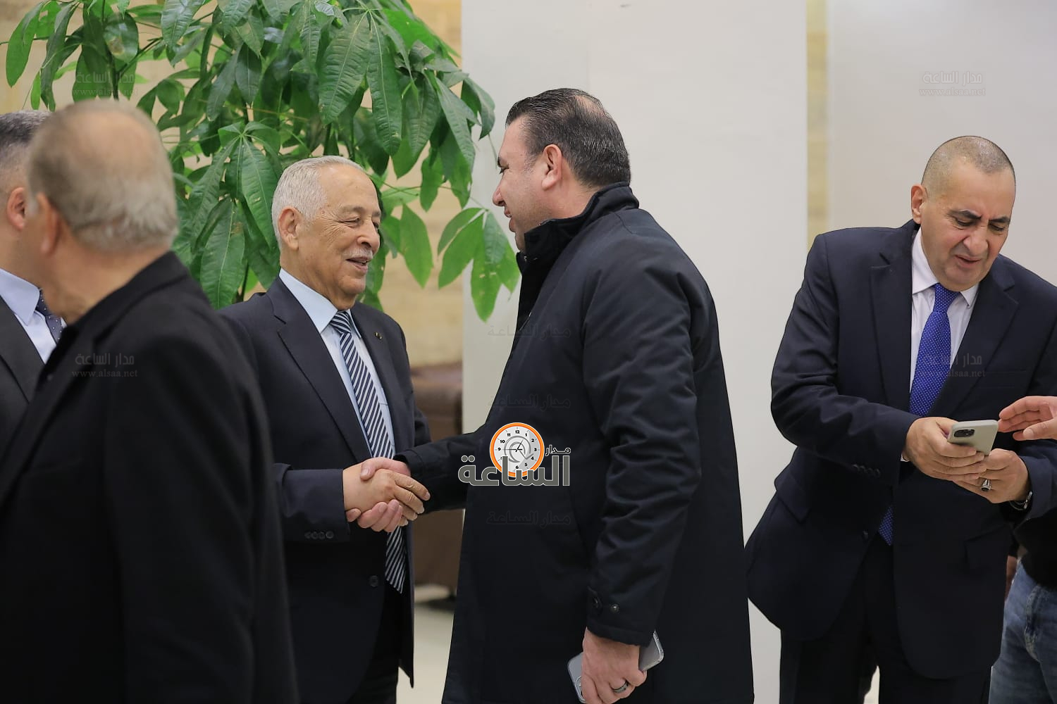 Madar Al-Saa Images 0.7048152289723433