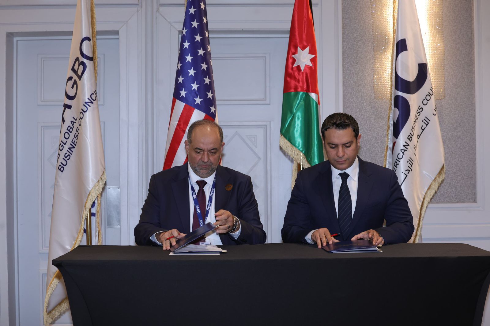 Madar Al-Saa Images 0.9118145126201738