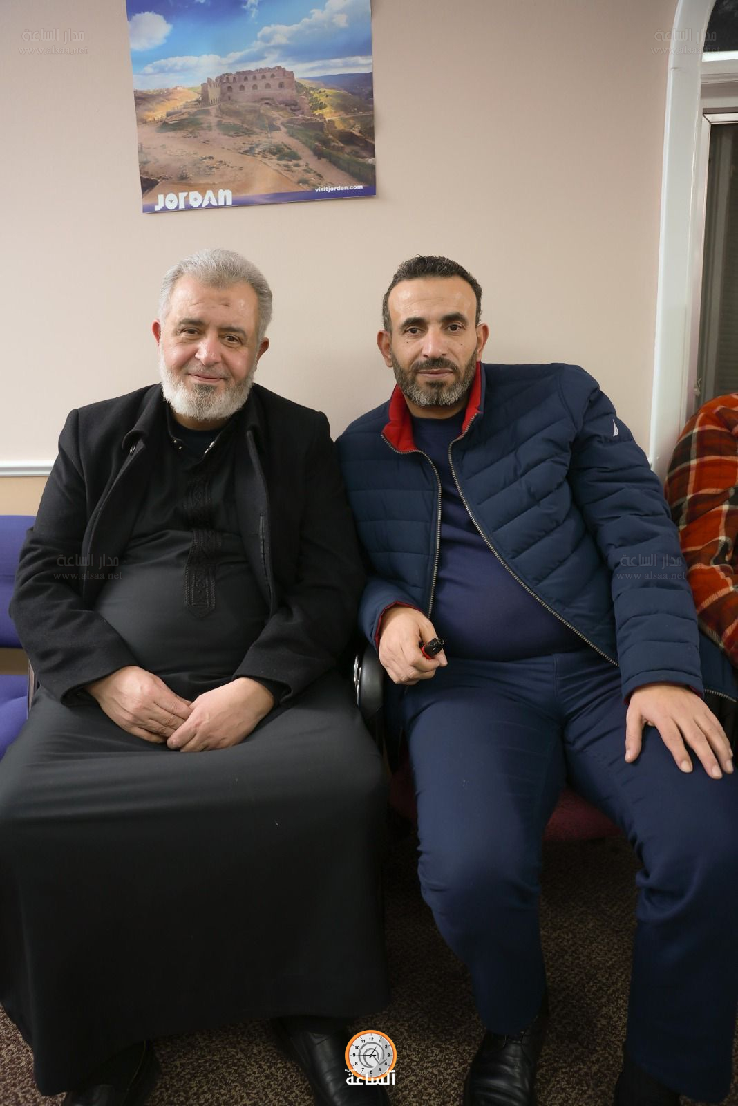 Madar Al-Saa Images 0.8888669389645034