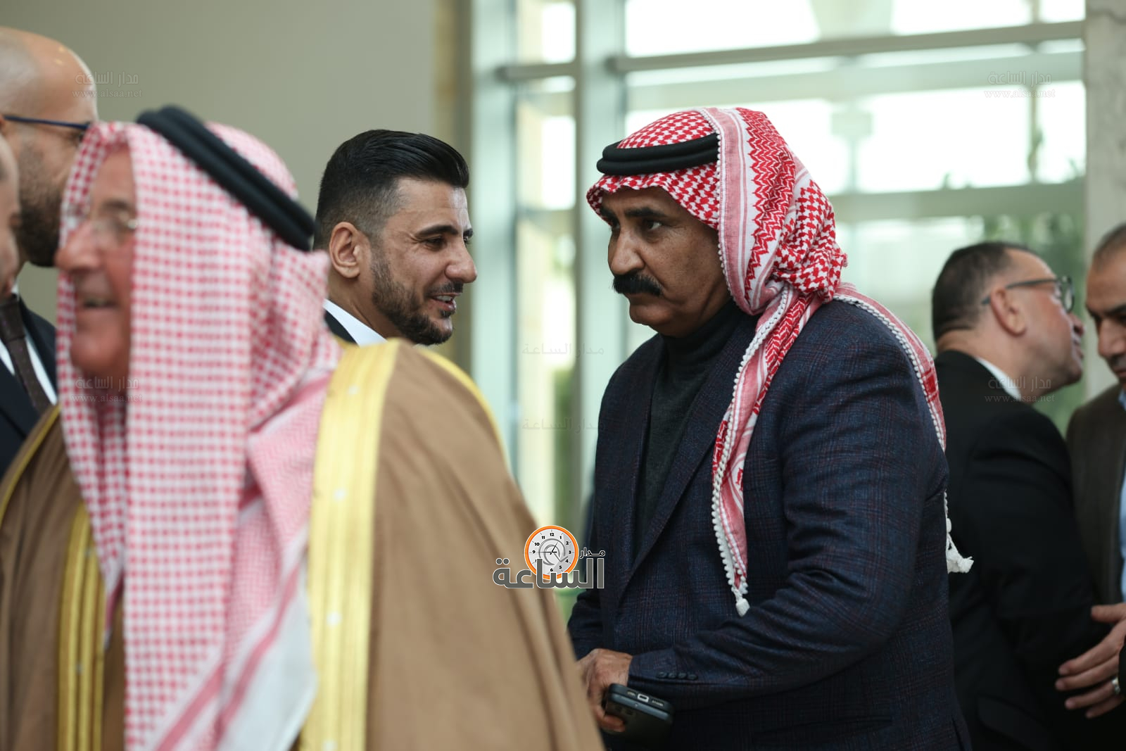 Madar Al-Saa Images 0.054191490786089425