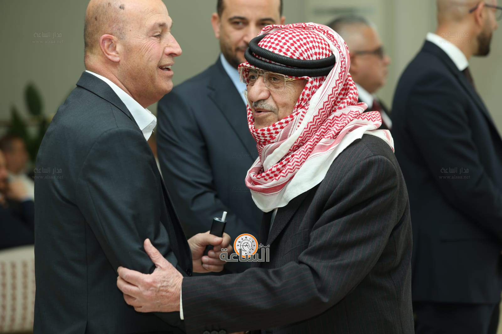 Madar Al-Saa Images 0.13360815398469472