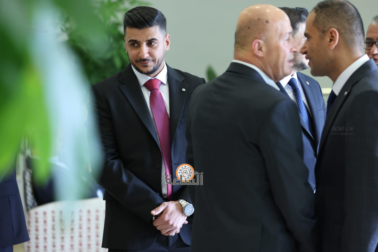 Madar Al-Saa Images 0.2308585919500954