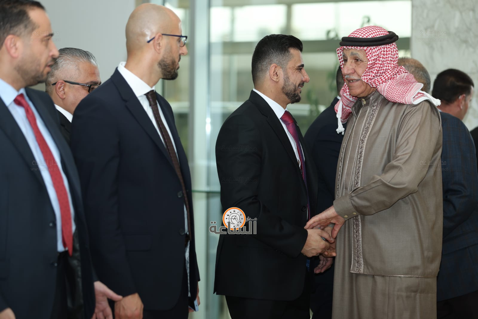 Madar Al-Saa Images 0.04368027131904395