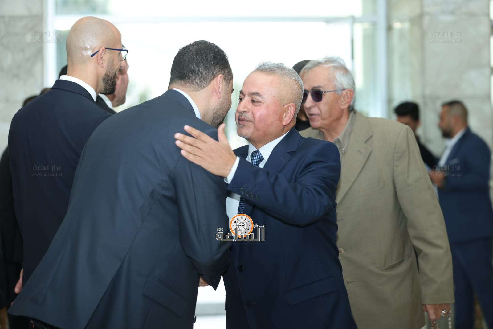 Madar Al-Saa Images 0.33566075400142736