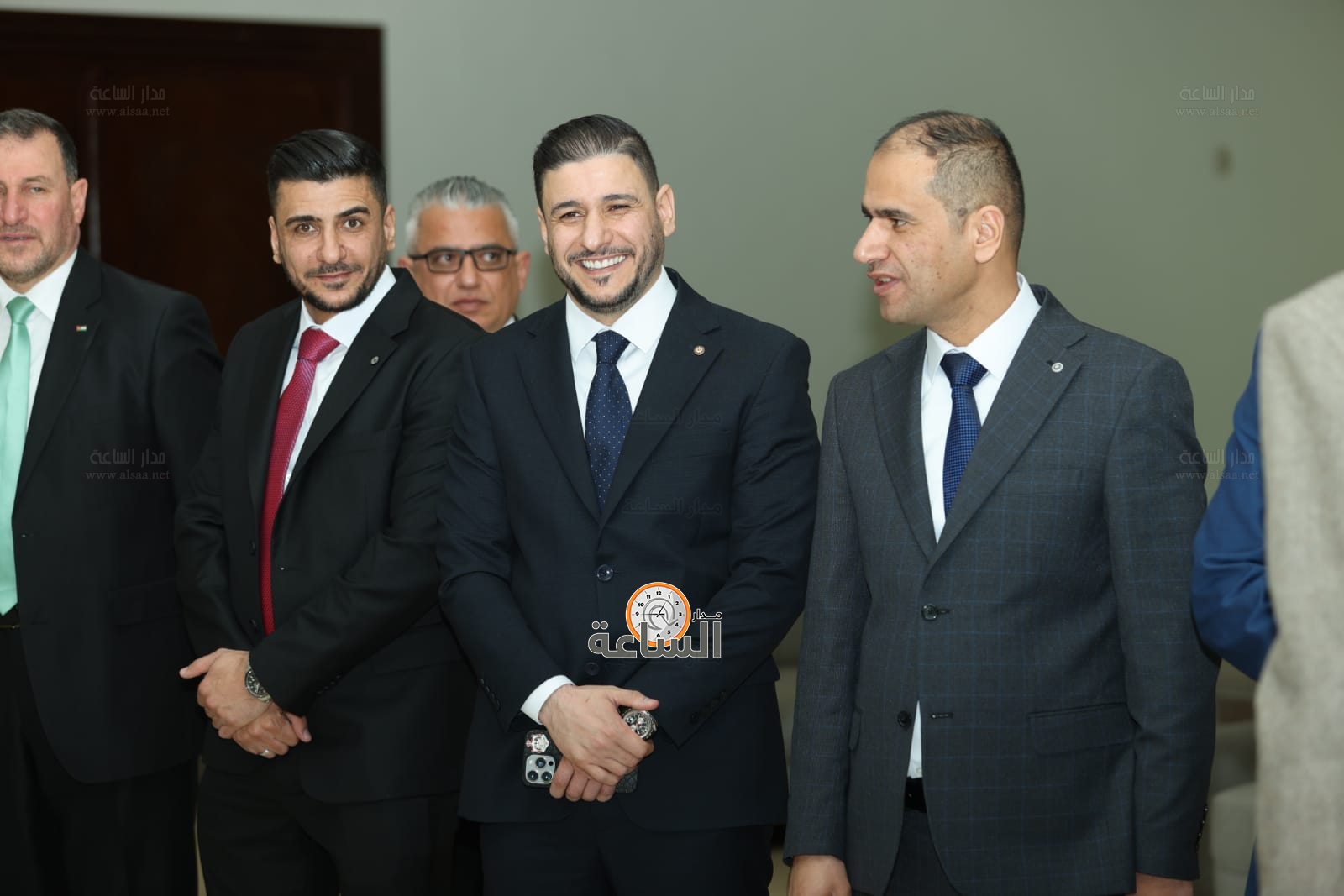 Madar Al-Saa Images 0.5828915546584359