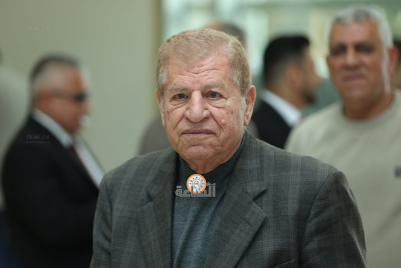 Madar Al-Saa Images 0.7864374665996385