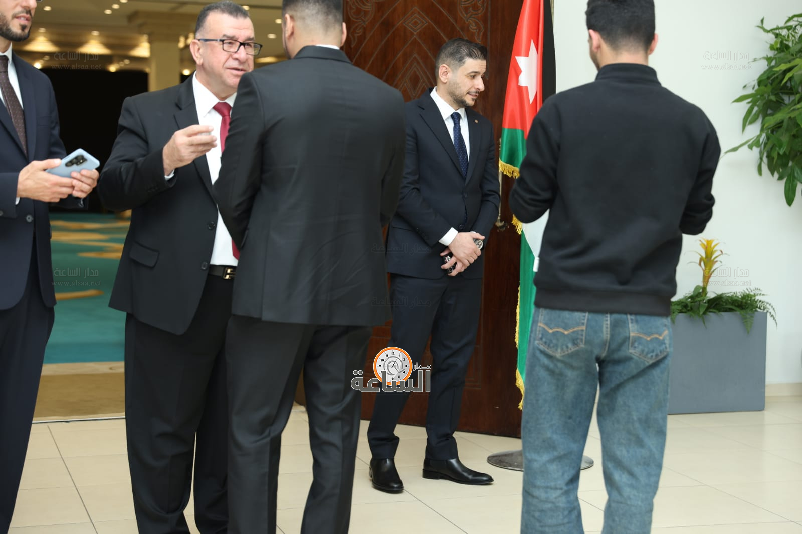 Madar Al-Saa Images 0.23255411603805343