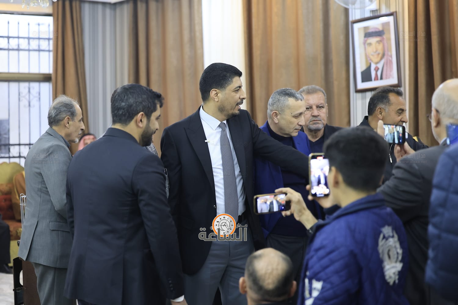 Madar Al-Saa Images 0.9484070086985171