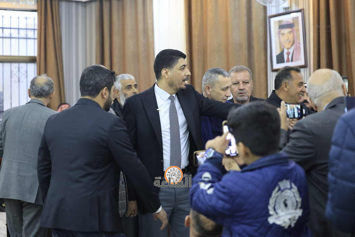 Madar Al-Saa Images 0.35308607006862025