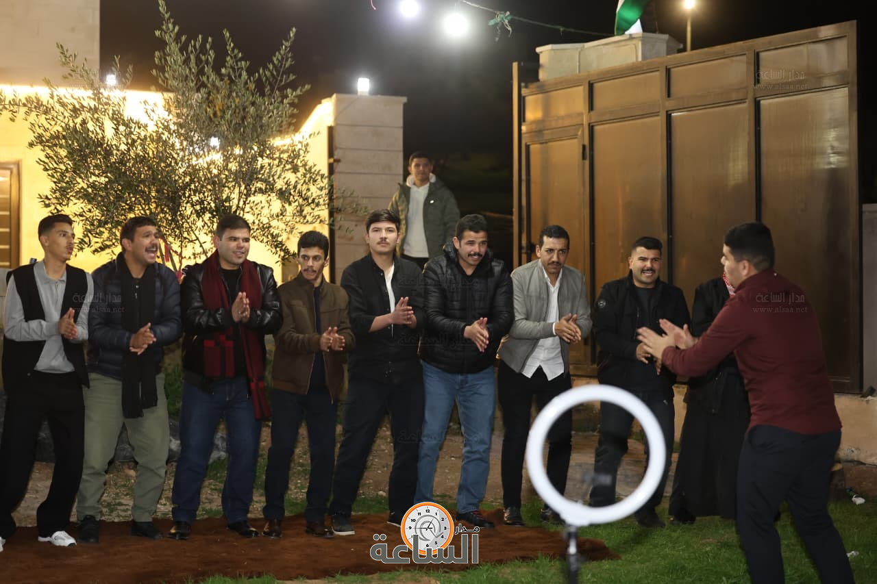 Madar Al-Saa Images 0.2860707013345254