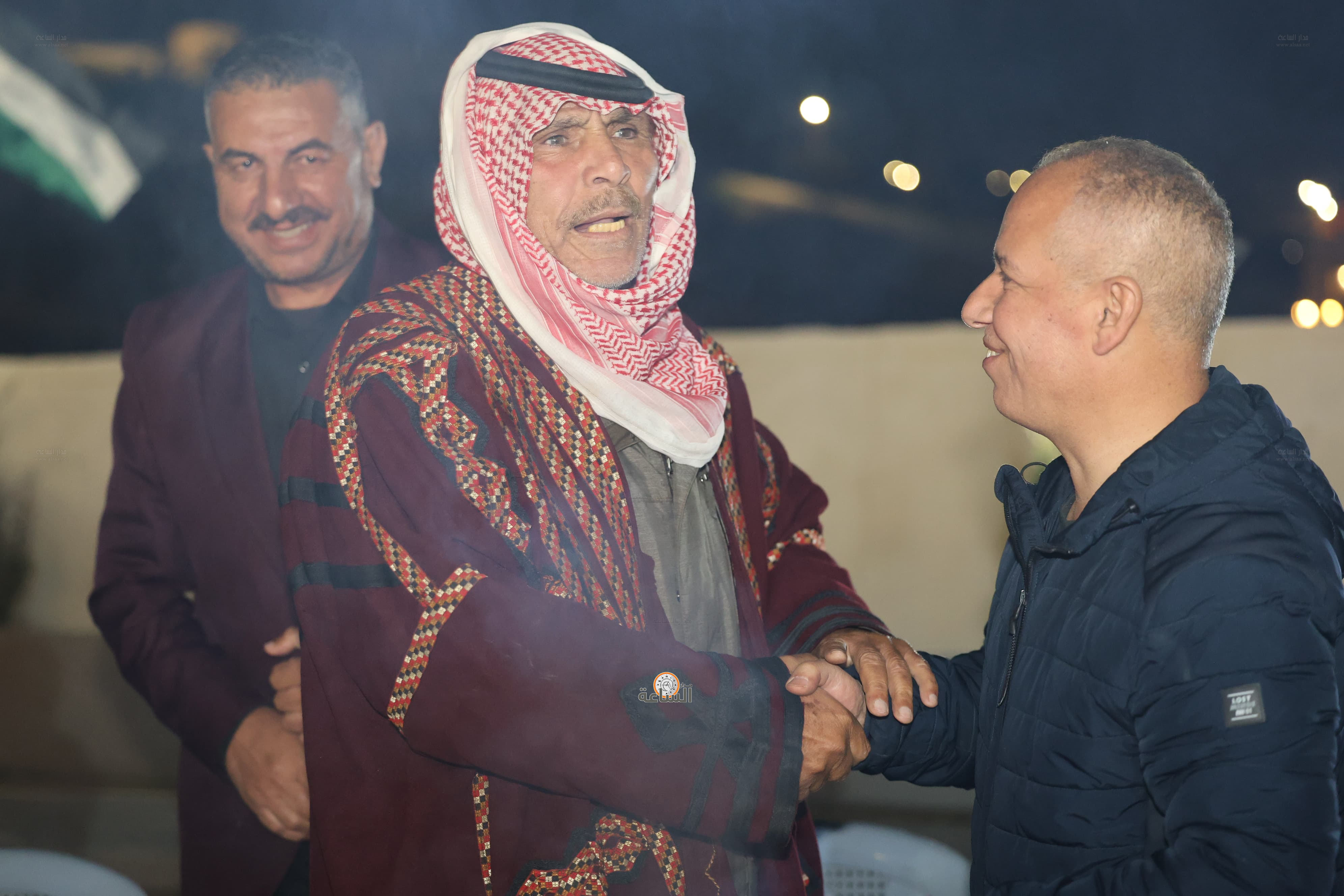 Madar Al-Saa Images 0.16183837120818378