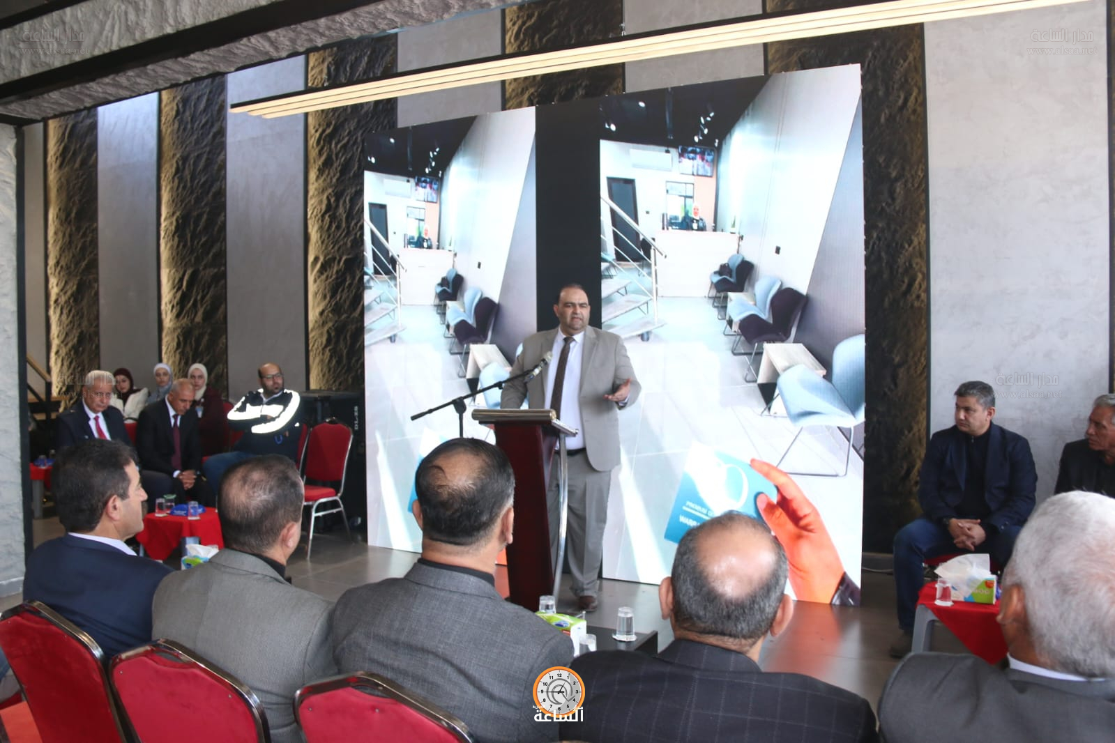 Madar Al-Saa Images 0.6403137034827776