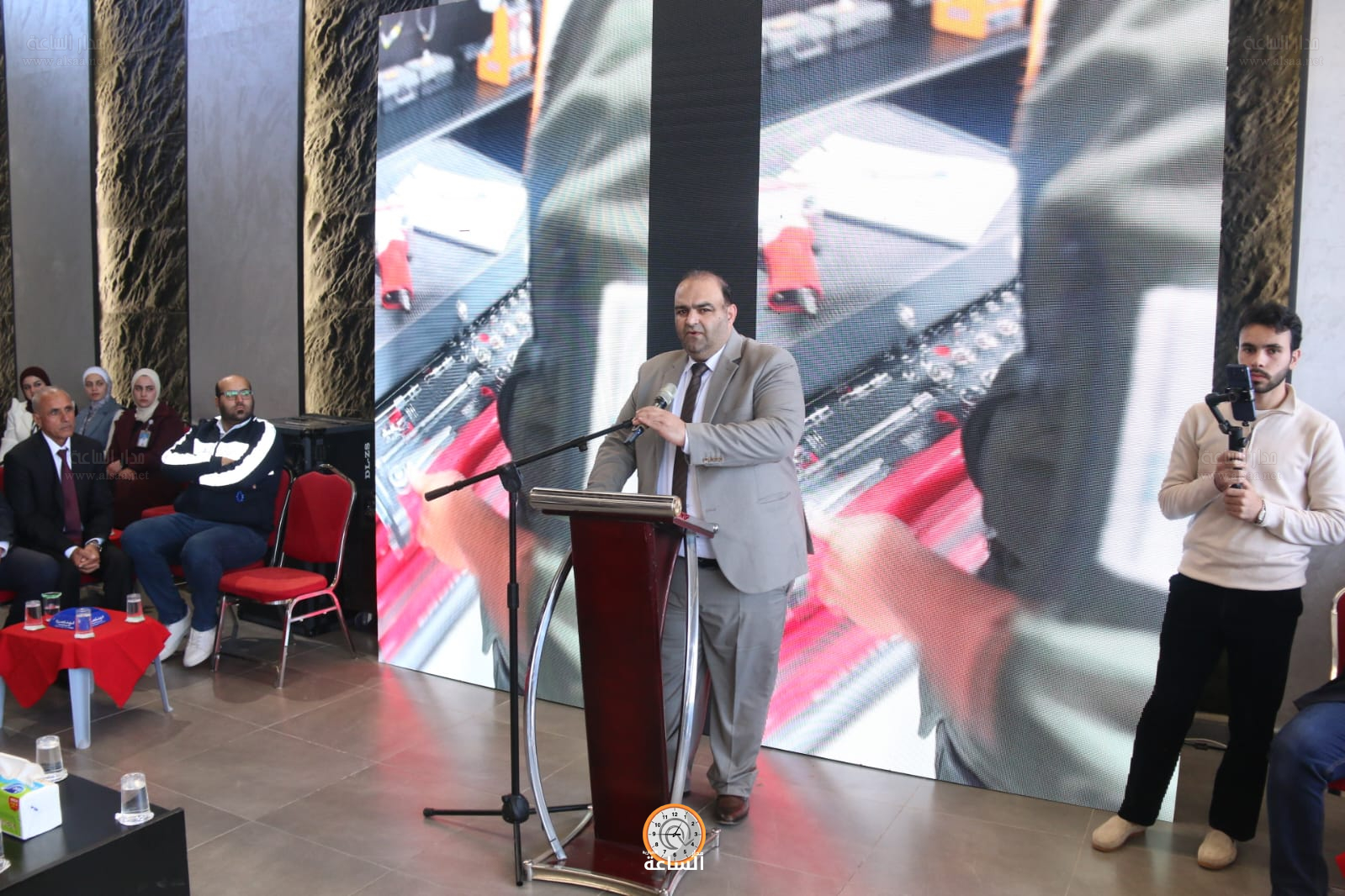 Madar Al-Saa Images 0.17324188367817084