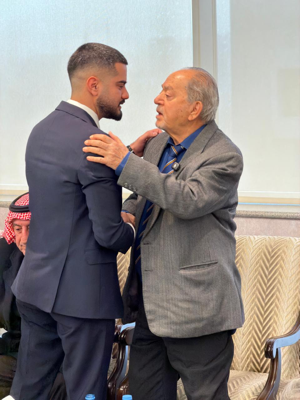 Madar Al-Saa Images 0.9744232865959168