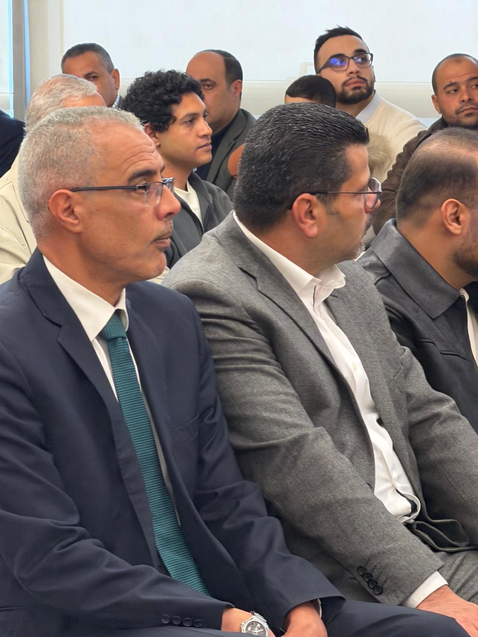 Madar Al-Saa Images 0.03644032685803911