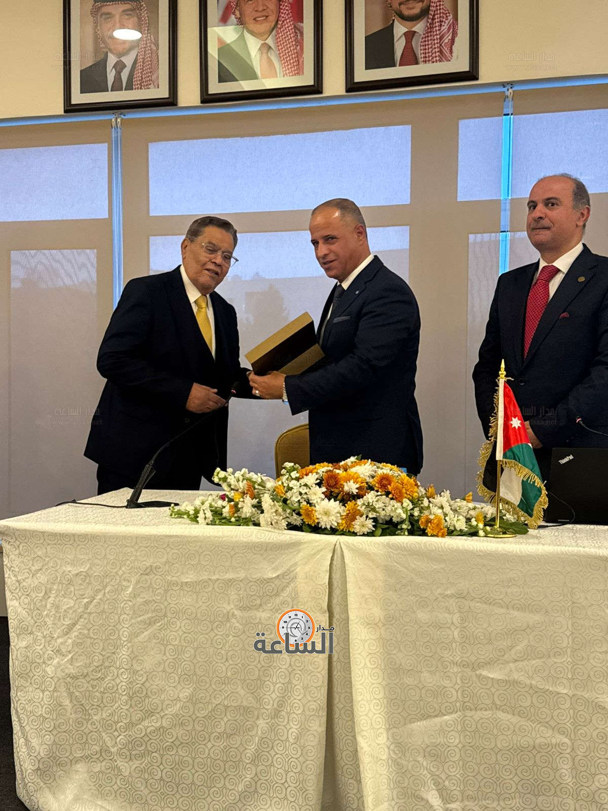 Madar Al-Saa Images 0.6913427572970481