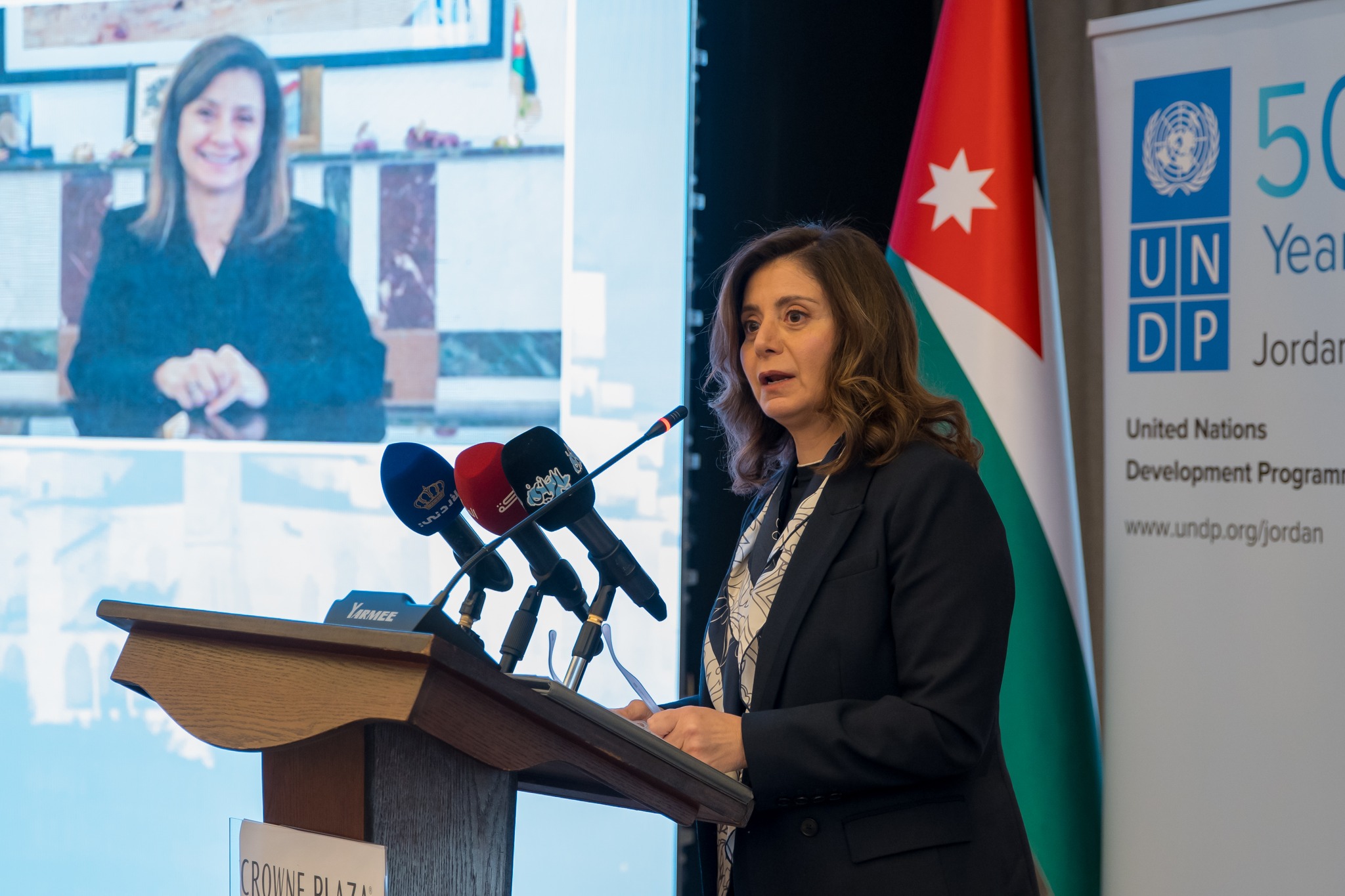 Madar Al-Saa Images 0.05573302609841324