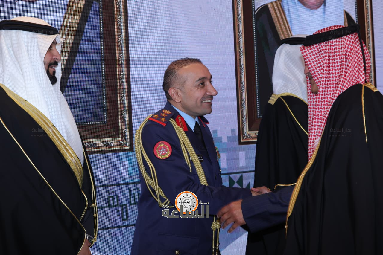 Madar Al-Saa Images 0.2466857435504648