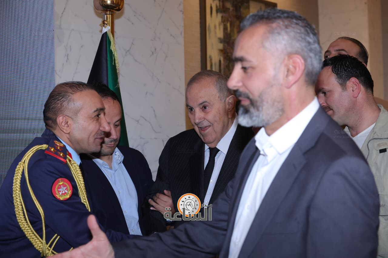 Madar Al-Saa Images 0.5876564414607386