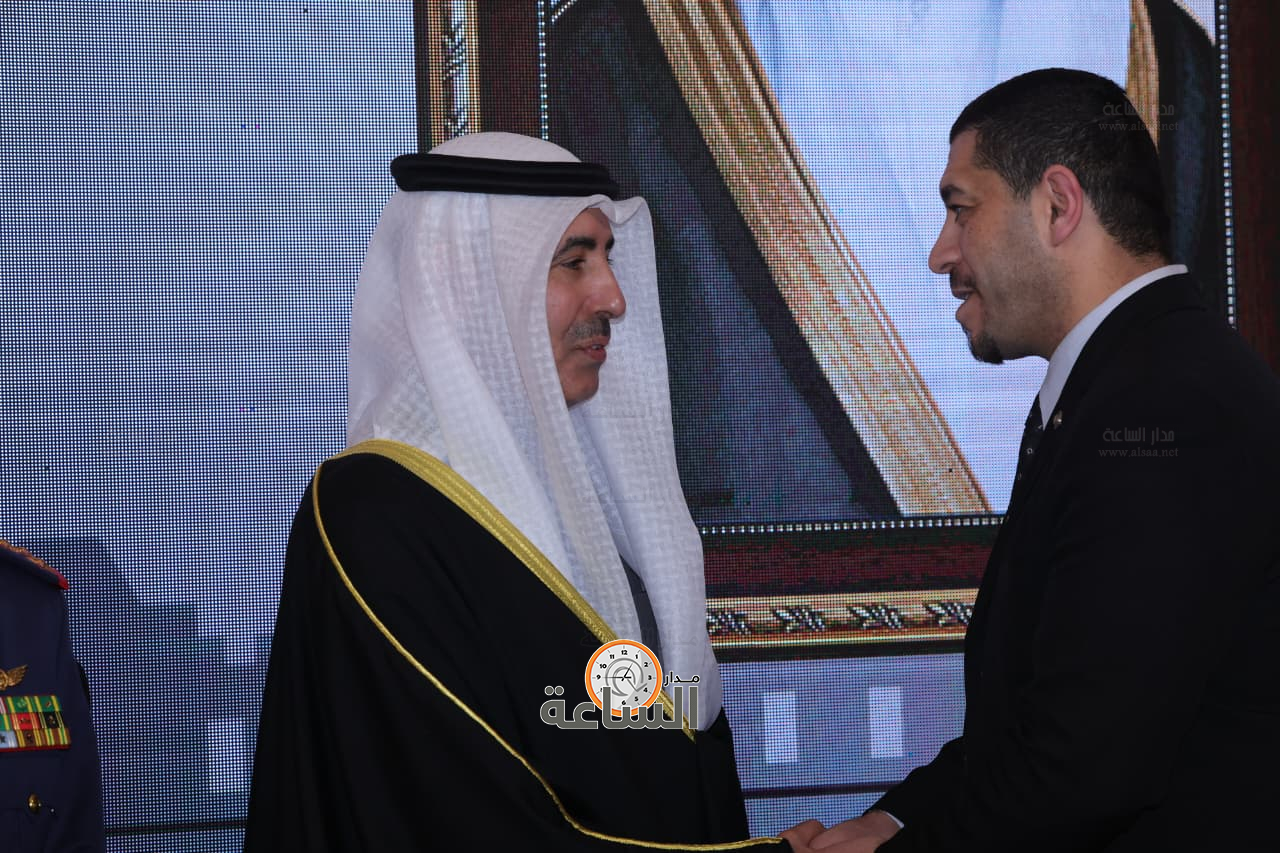 Madar Al-Saa Images 0.04616386123086169