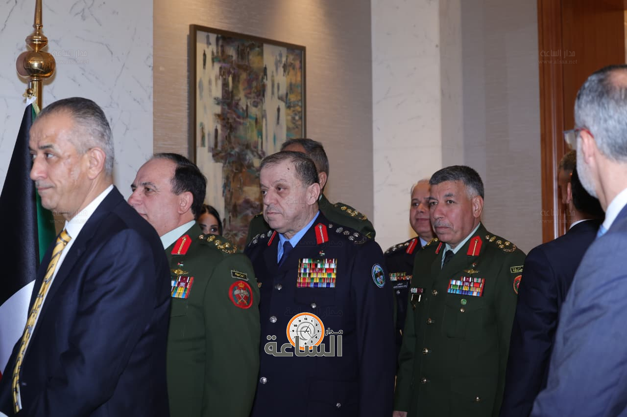 Madar Al-Saa Images 0.7571663888796173