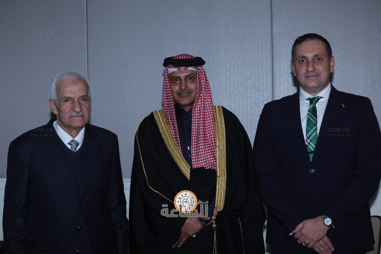 Madar Al-Saa Images 0.3280703228296834