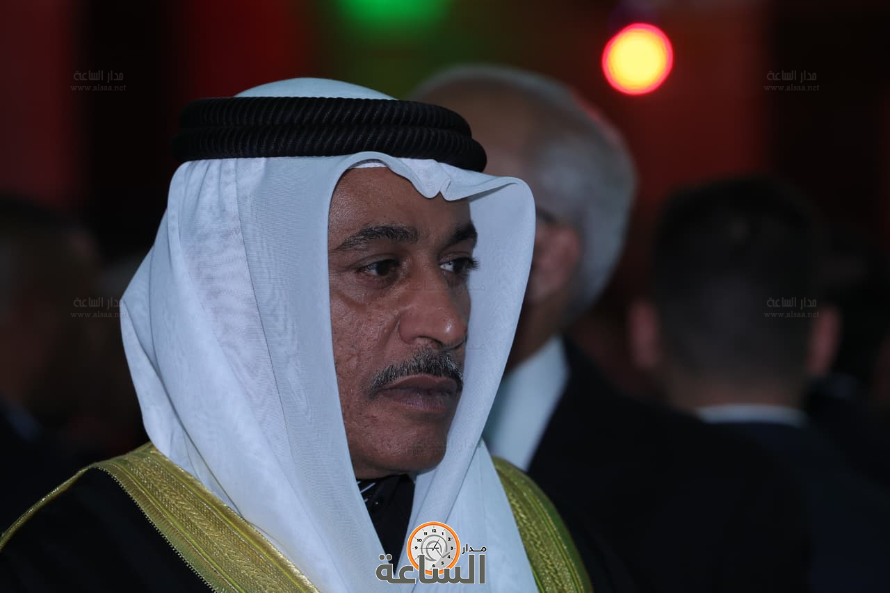 Madar Al-Saa Images 0.48265863523881236