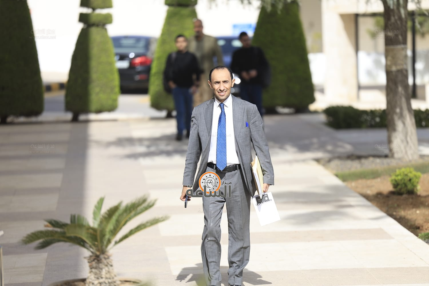 Madar Al-Saa Images 0.7081904169538787