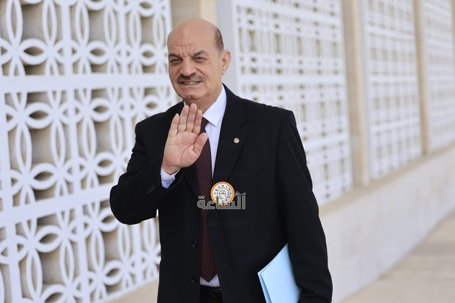 Madar Al-Saa Images 0.19408739441487965