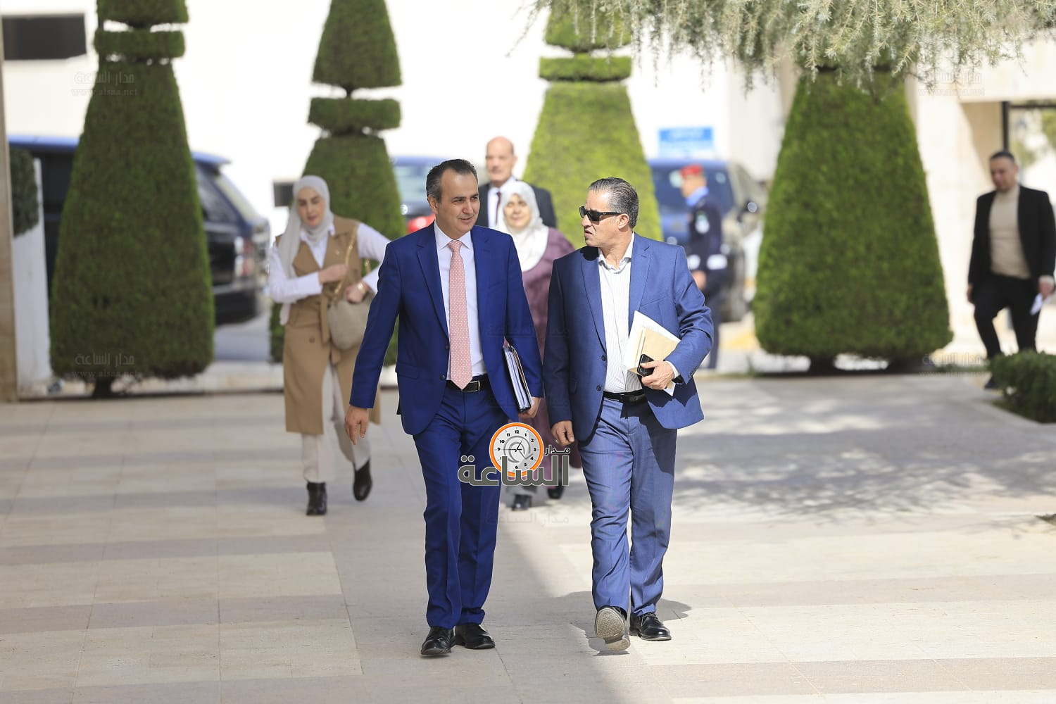 Madar Al-Saa Images 0.9547013448922572