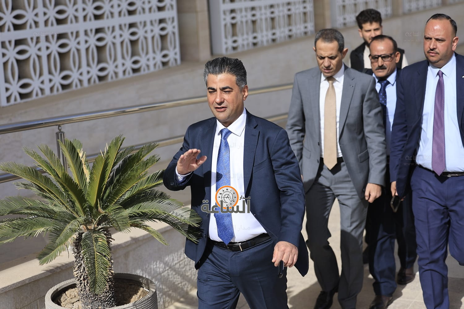 Madar Al-Saa Images 0.6602134057377267