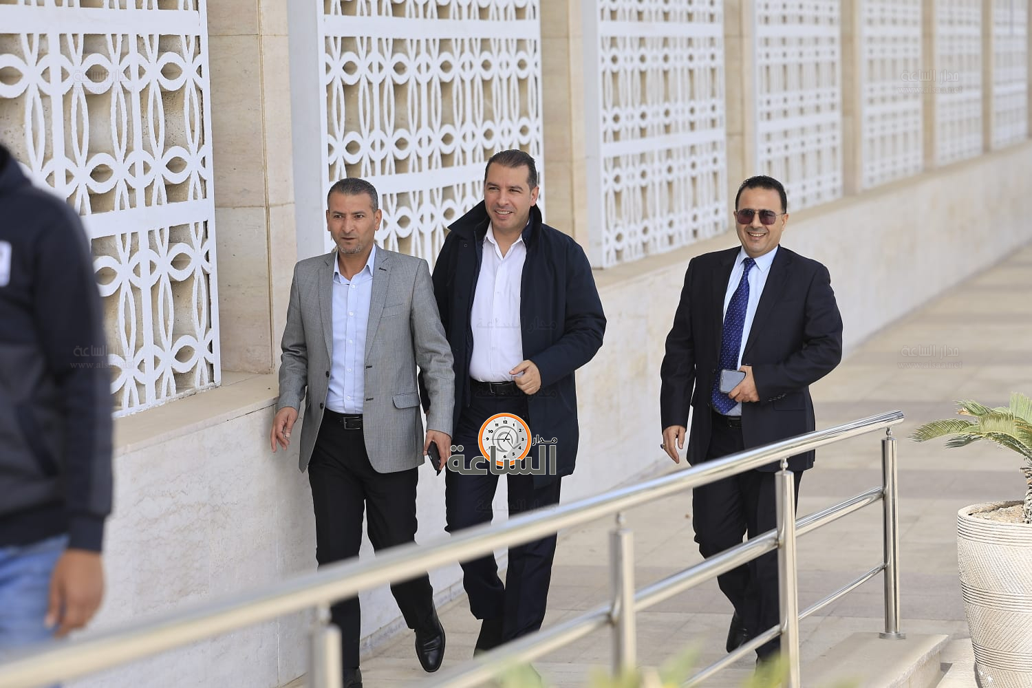 Madar Al-Saa Images 0.028320437566399015