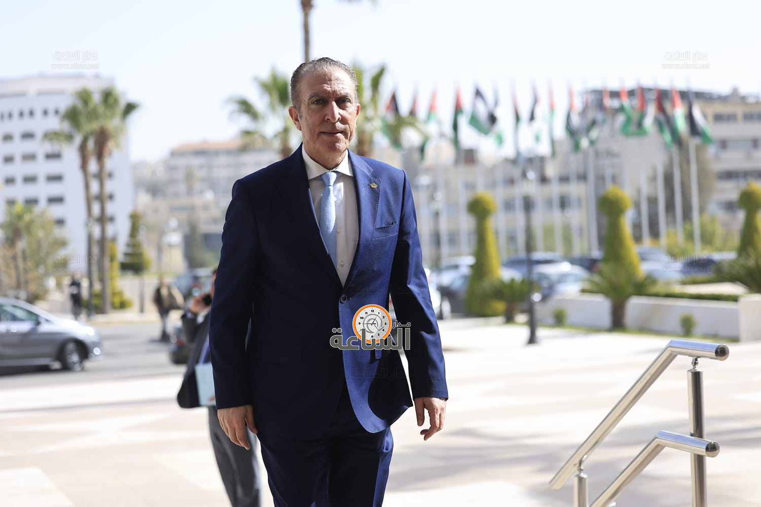 Madar Al-Saa Images 0.1326031390248924