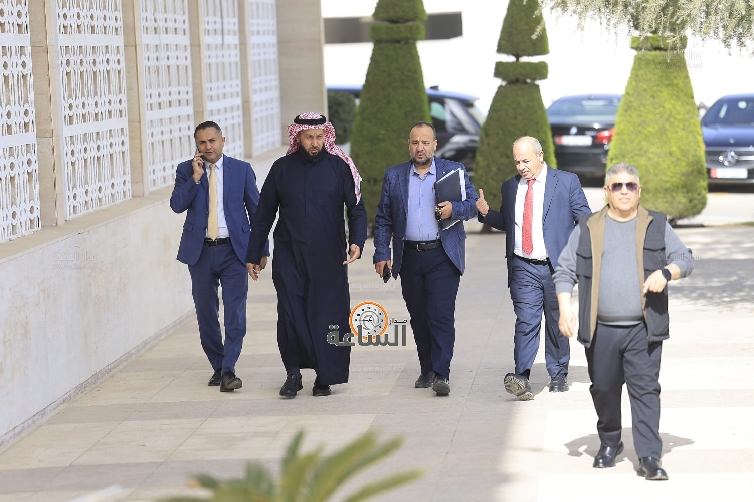 Madar Al-Saa Images 0.439621439251935