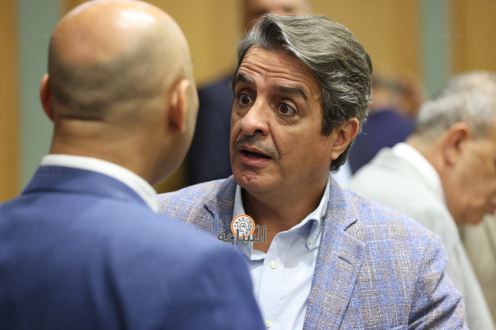 Madar Al-Saa Images 0.49334413694604295