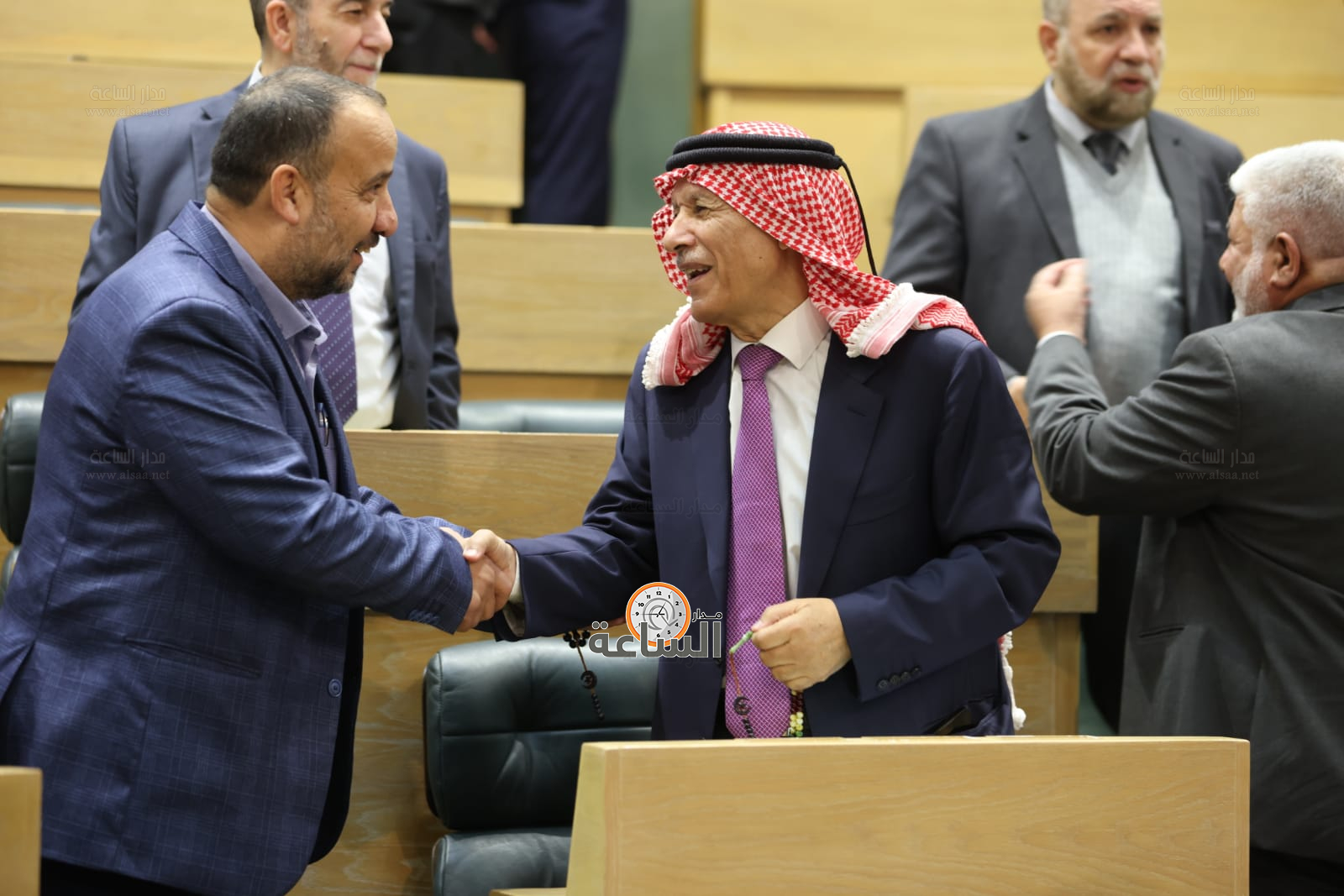 Madar Al-Saa Images 0.0817504305775204